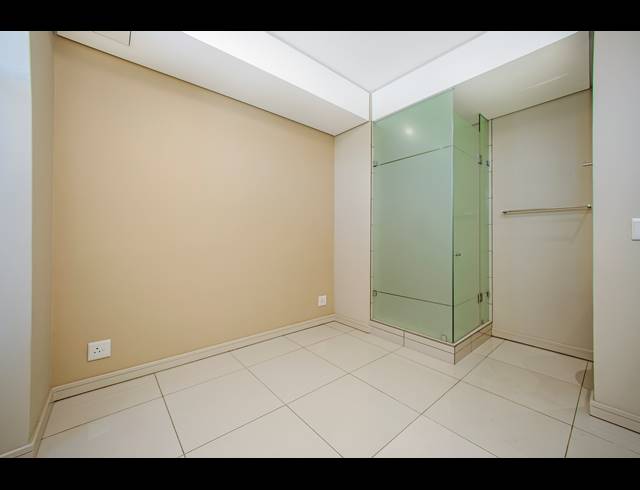 2 BEDROOM APARTMENT TO LET IN ROSEBANK